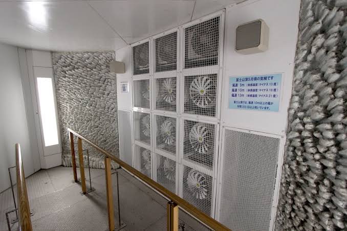 謎に包まれた例のあの人について